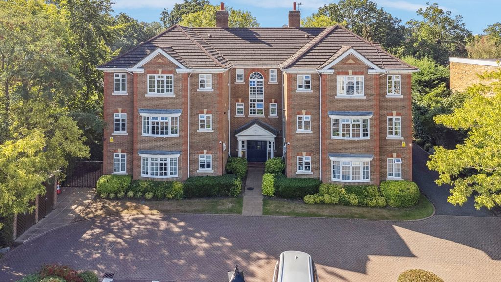 Property photo 1 of 9