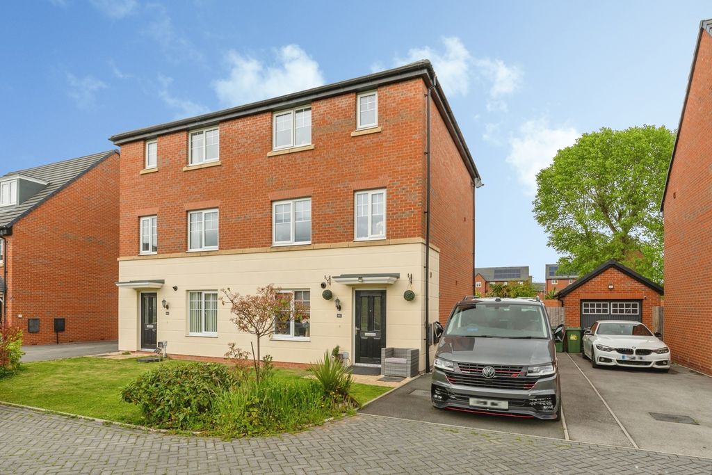 Property photo 1 of 26 Pbox-Img.Jpg