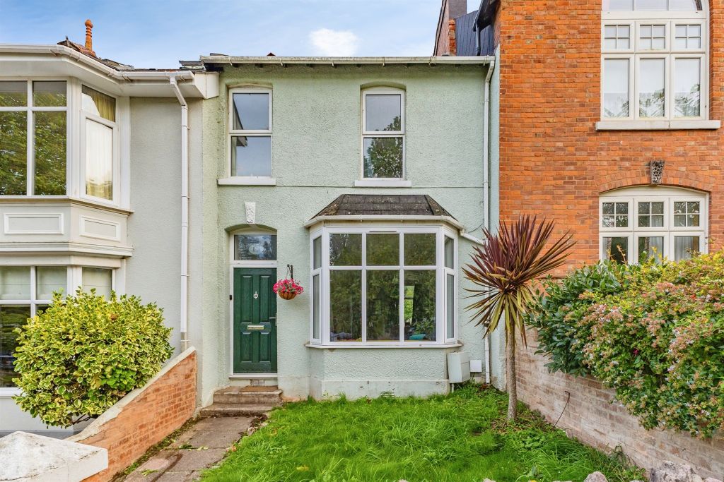 Property photo 1 of 17