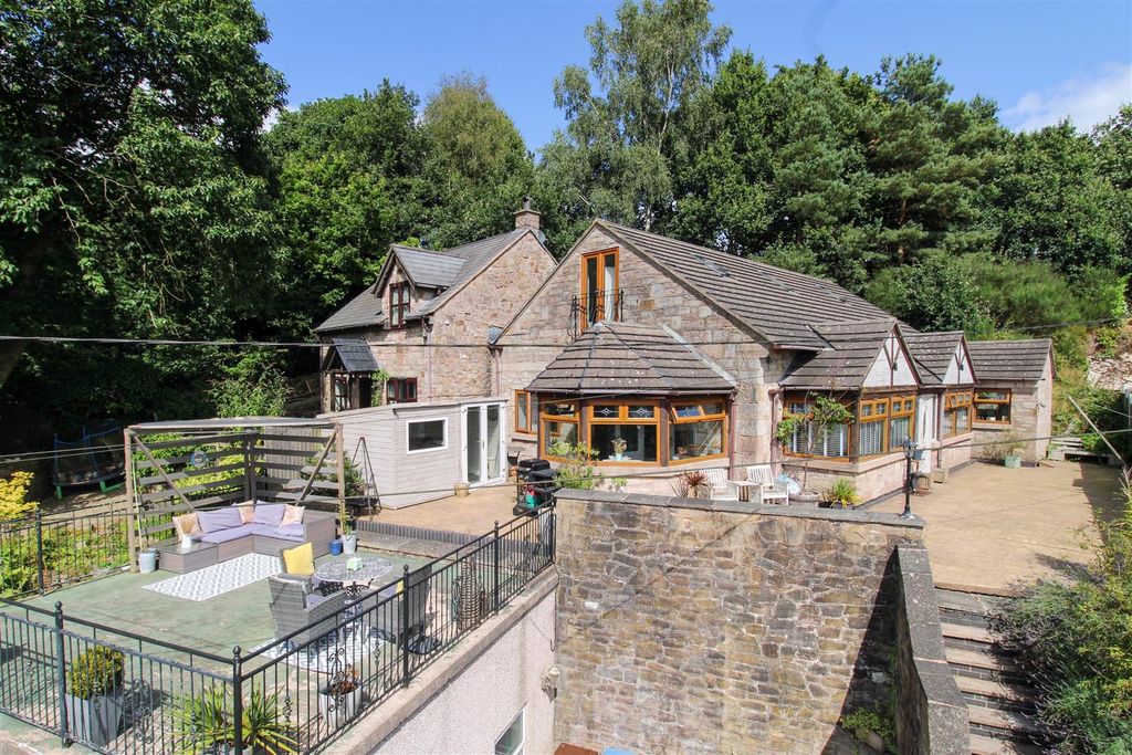 Property photo 1 of 38