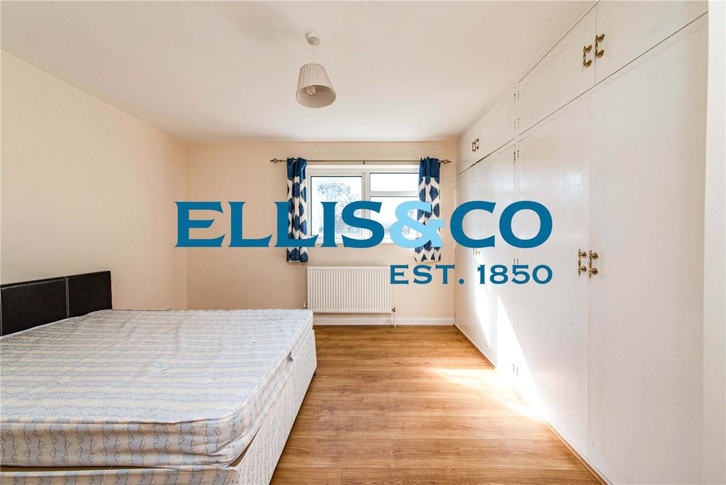 Property photo 3 of 19 Picture No. 12