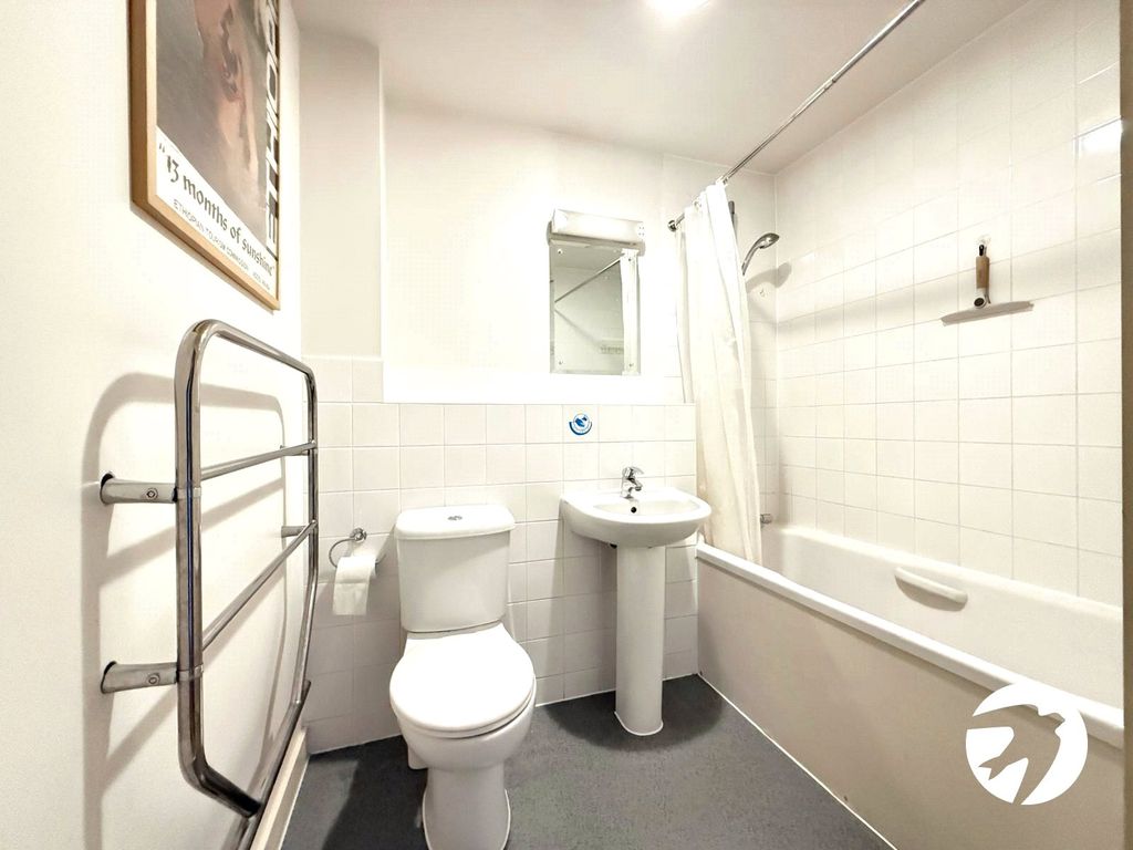 Property photo 3 of 18 Picture 3