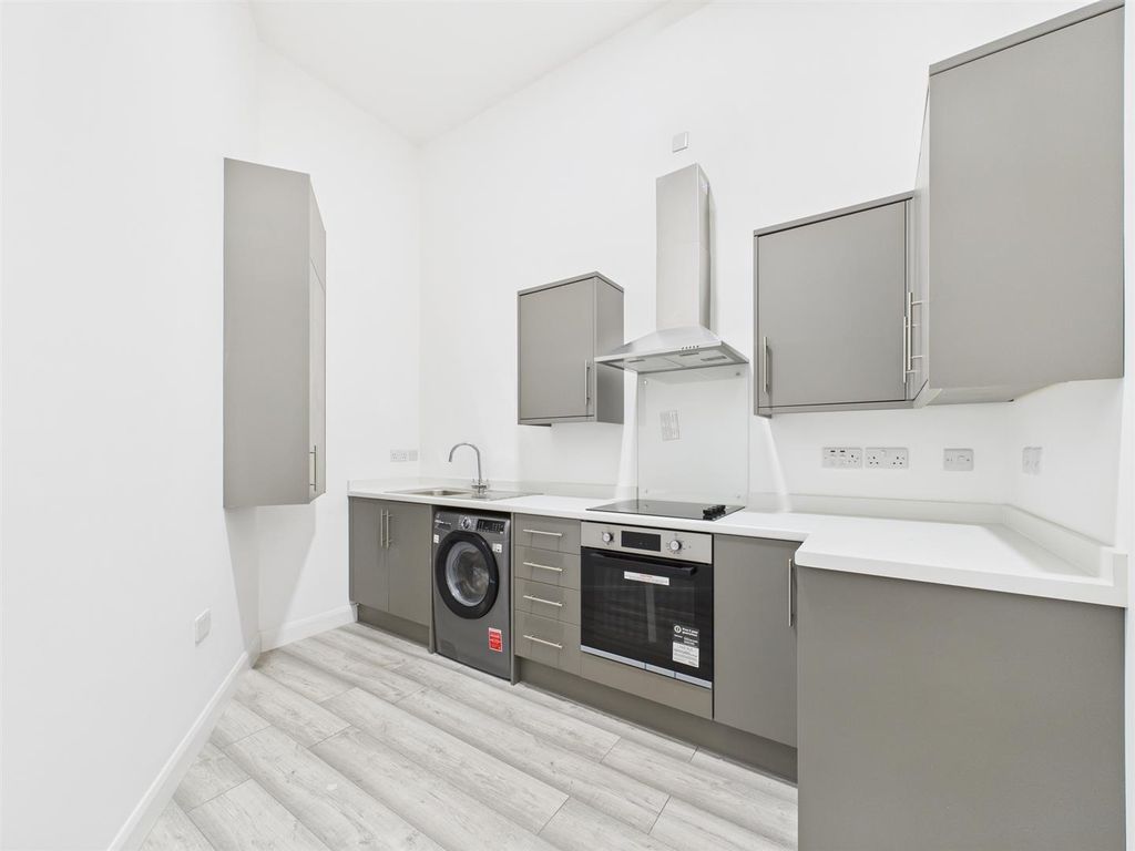 Property photo 1 of 15 Cam03604G0-Pr0178-Still004.Jpg