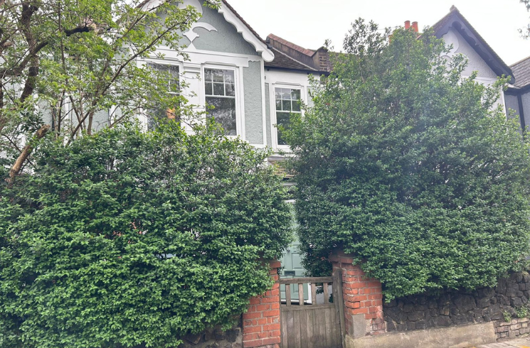 Property photo 1 of 11