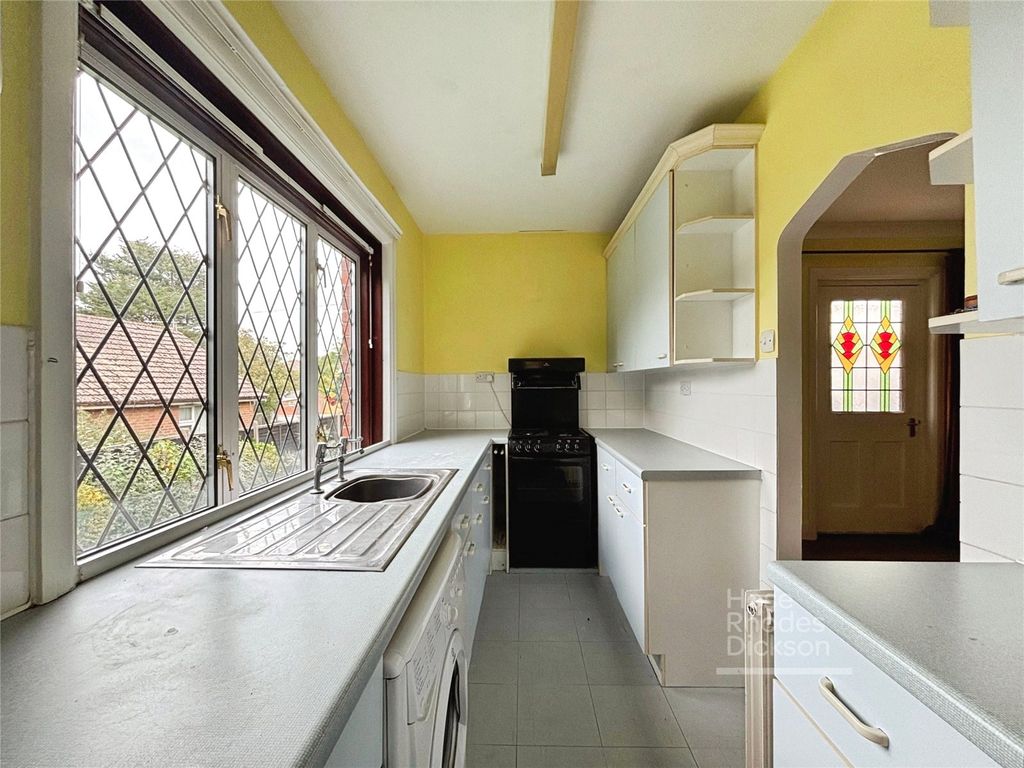Property photo 3 of 13 Kitchen
