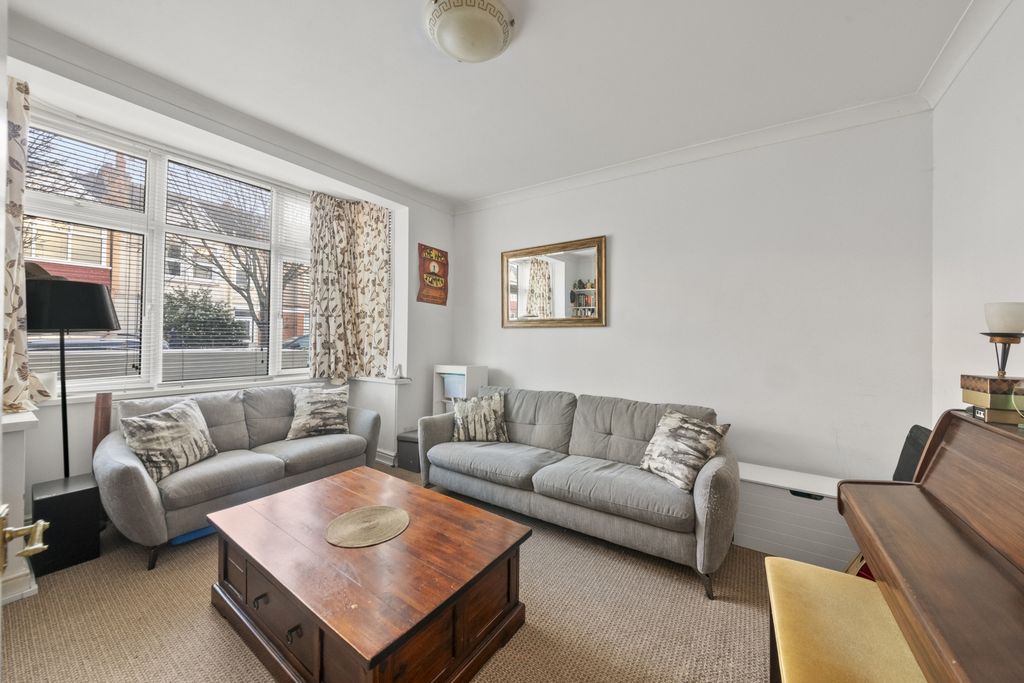 Property photo 2 of 12 Photo 6