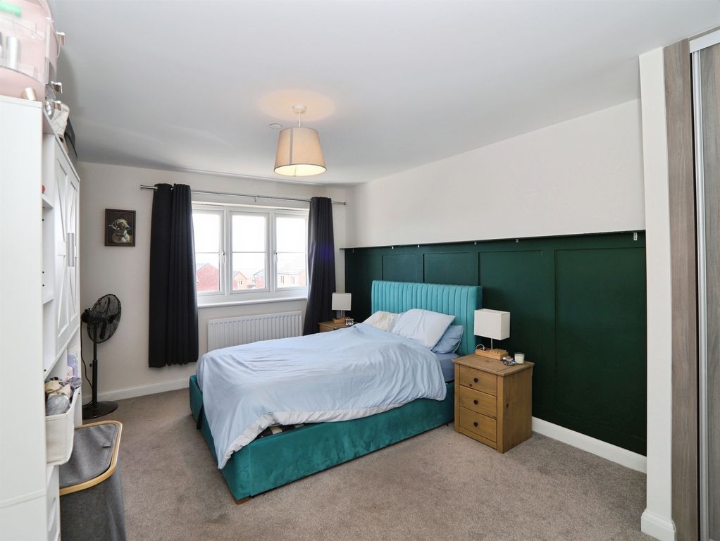 Property photo 3 of 23