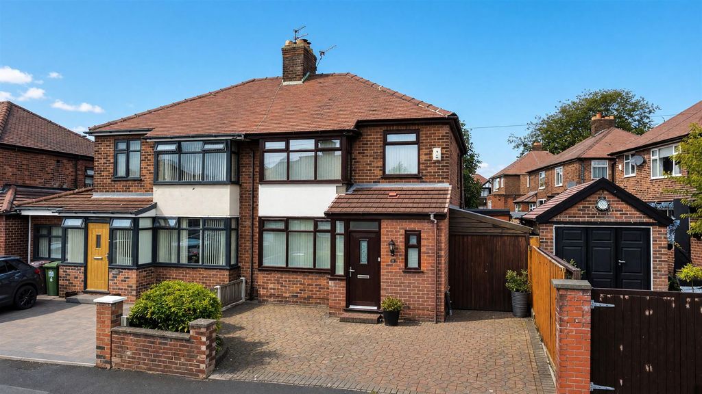Property photo 1 of 24 Lawrence Road For Sale