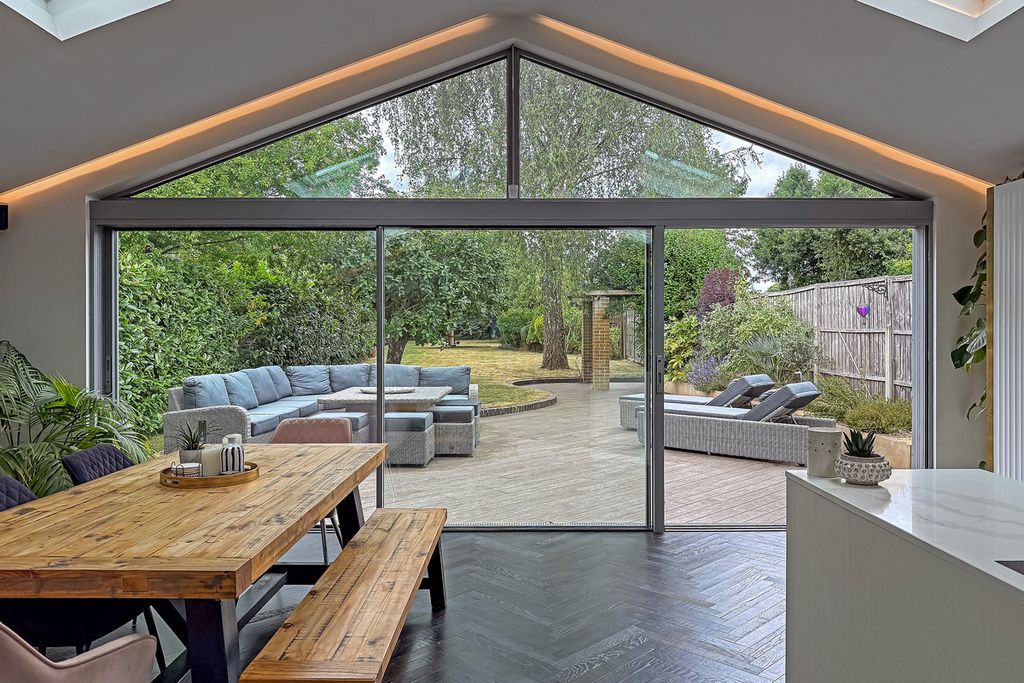 Property photo 2 of 13