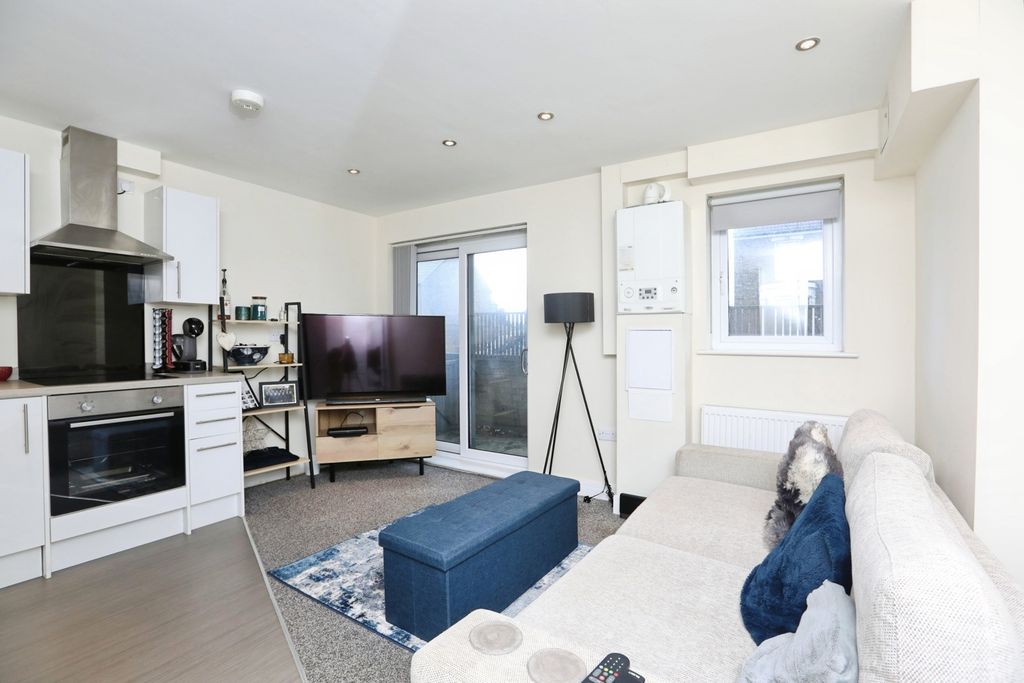 Property photo 2 of 14 Photo