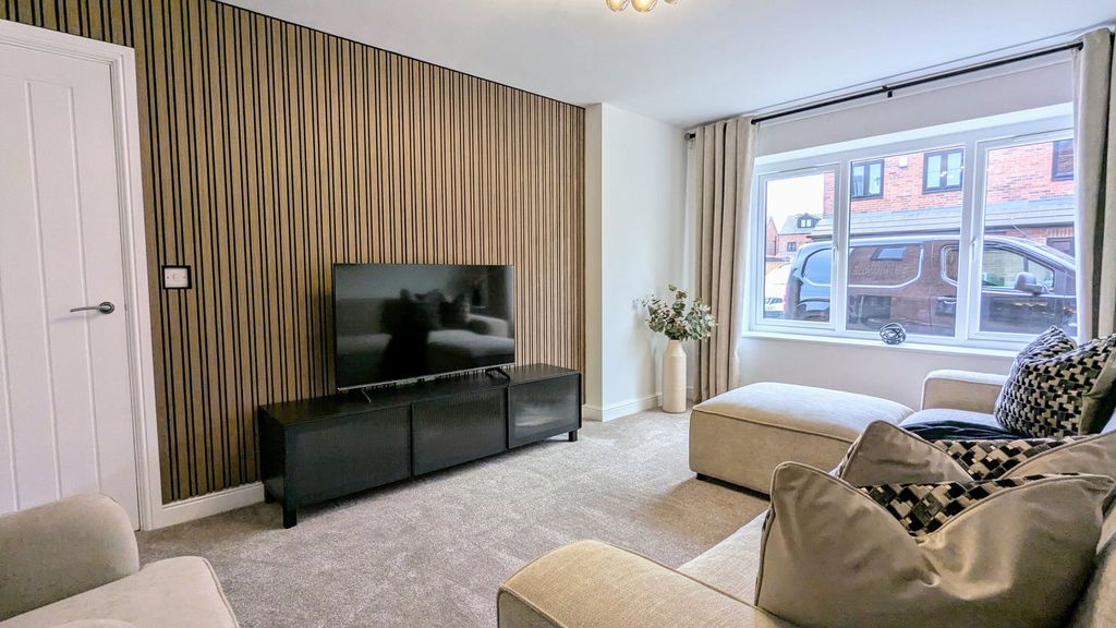 Property photo 3 of 39