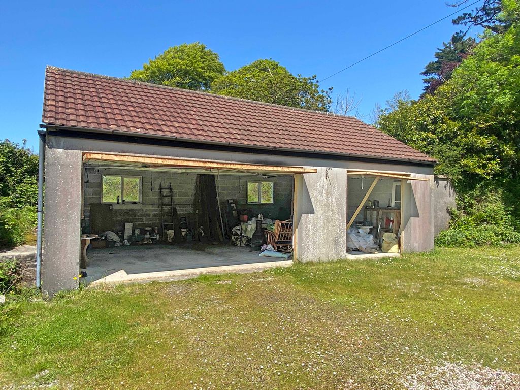 Property photo 2 of 19 Photo 2