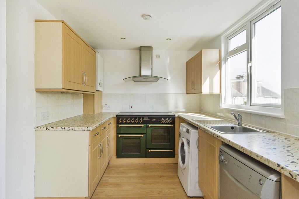 Property photo 3 of 25 Img_5636