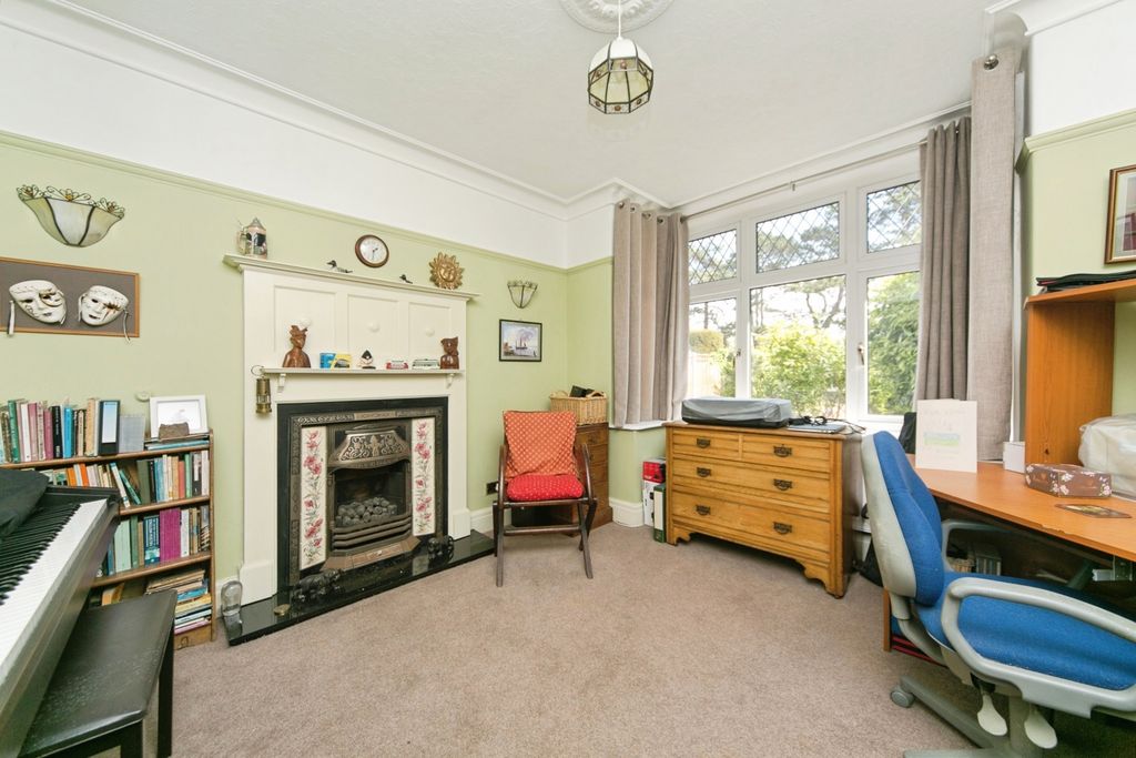 Additional image 4 of 3 bed detached house for saleQueens Road, Llandudno, Conwy LL30