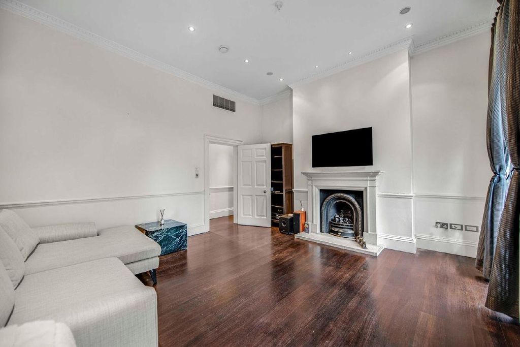 Property photo 1 of 14 Reception Romm