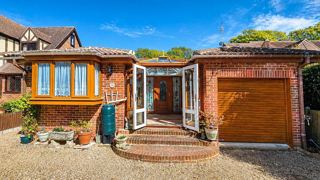 Property photo 2 of 29