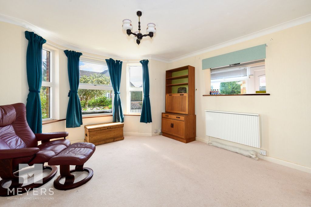 Property photo 3 of 19