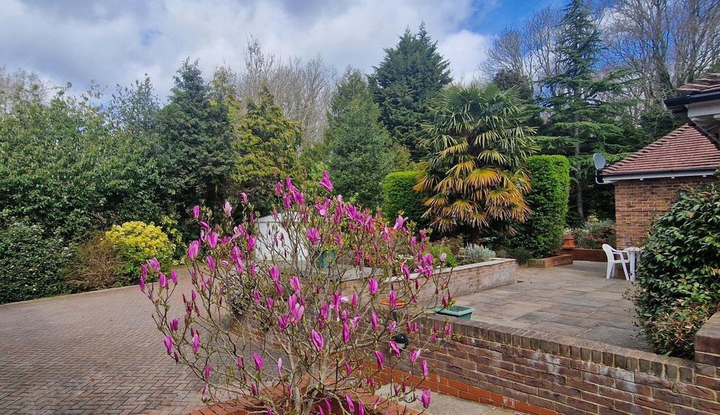 Property photo 3 of 20