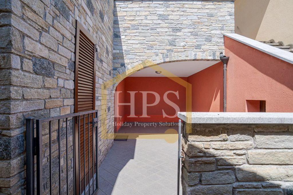 Property photo 3 of 27 The Lake Como Villa- Borgo Alla Sorgente -Appartamento H