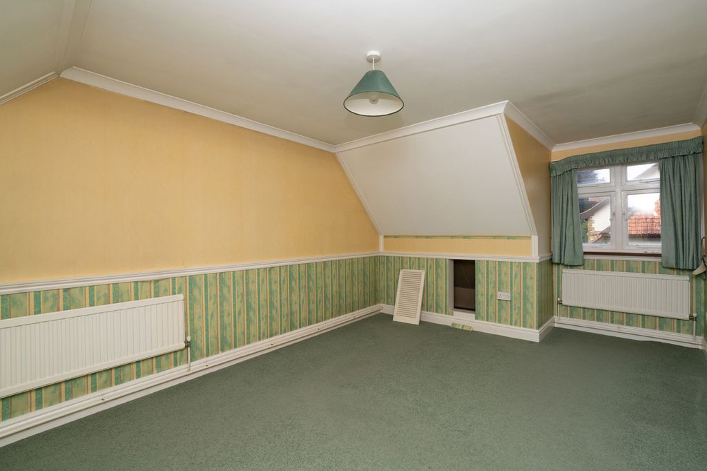Property photo 3 of 13