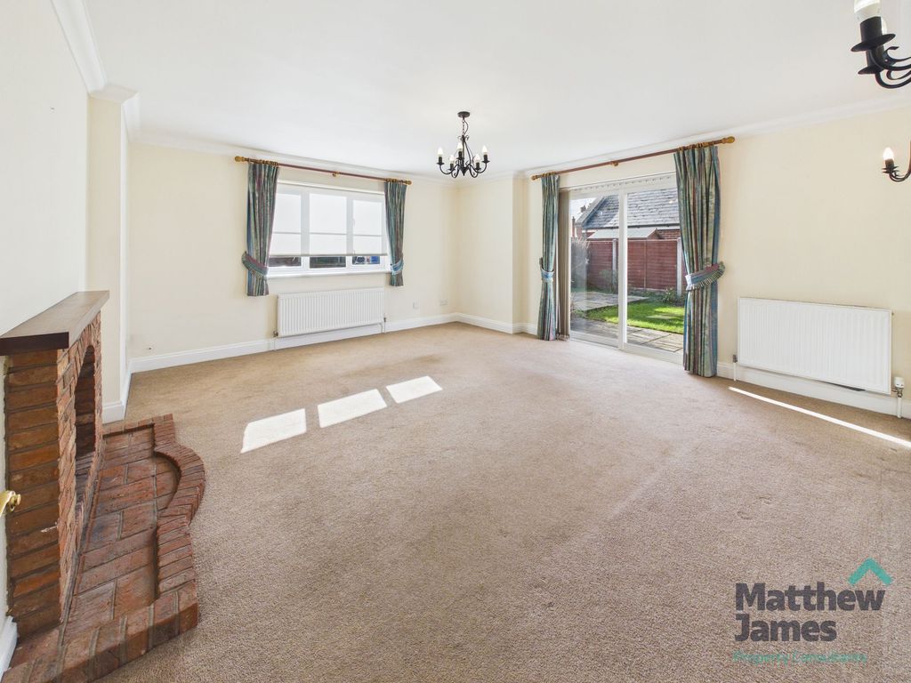 Property photo 3 of 18