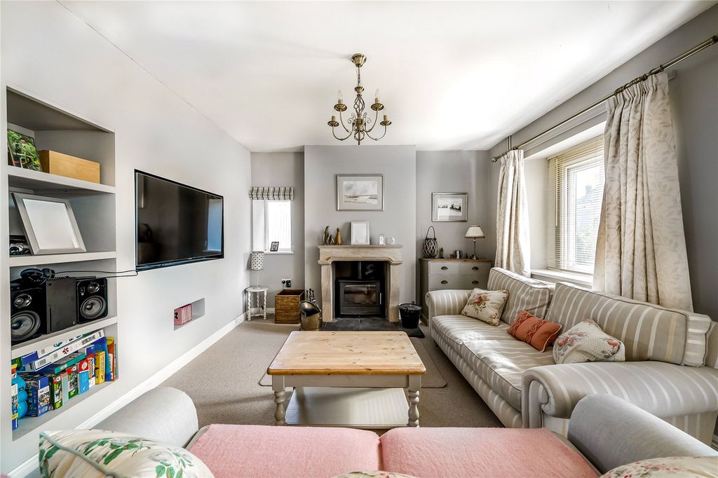 Property photo 3 of 24 Picture No. 04