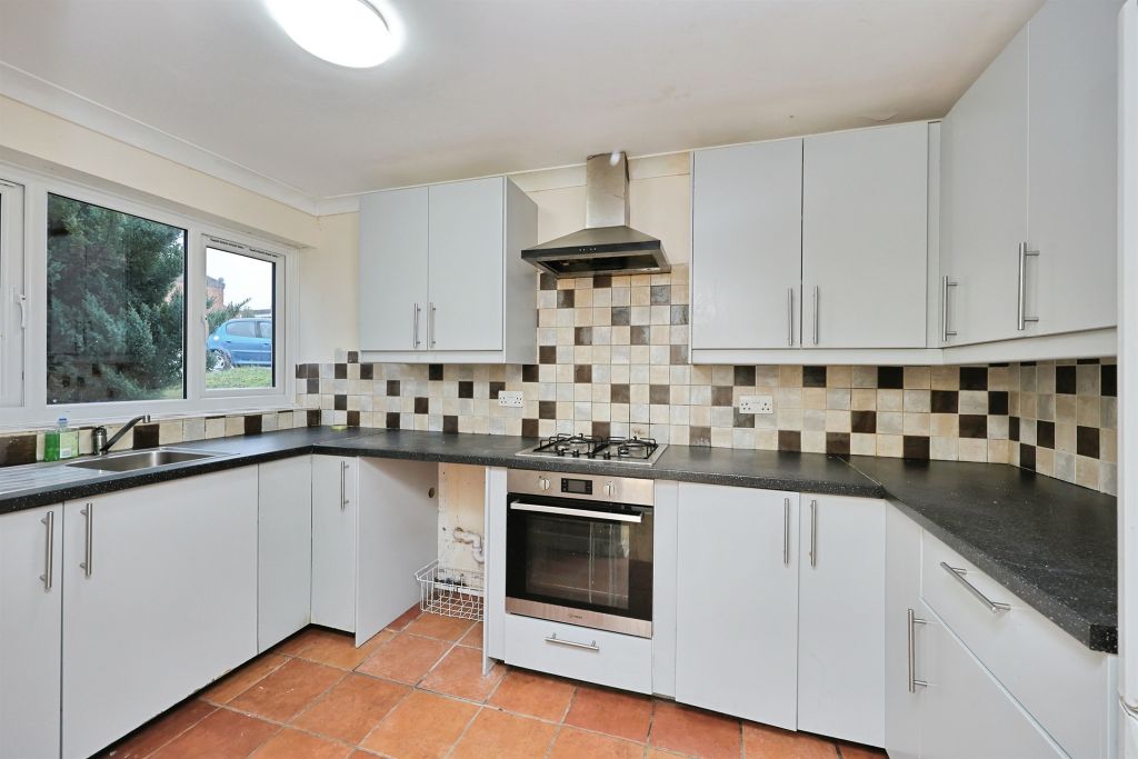 Property photo 3 of 18