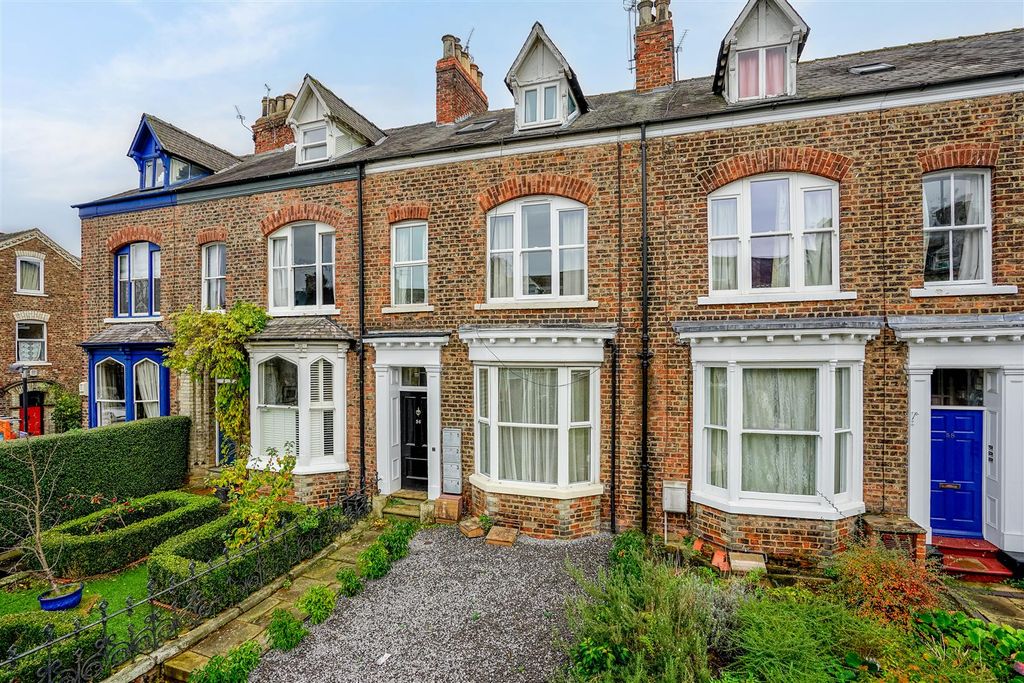 Property photo 1 of 9 Br-16.Jpg