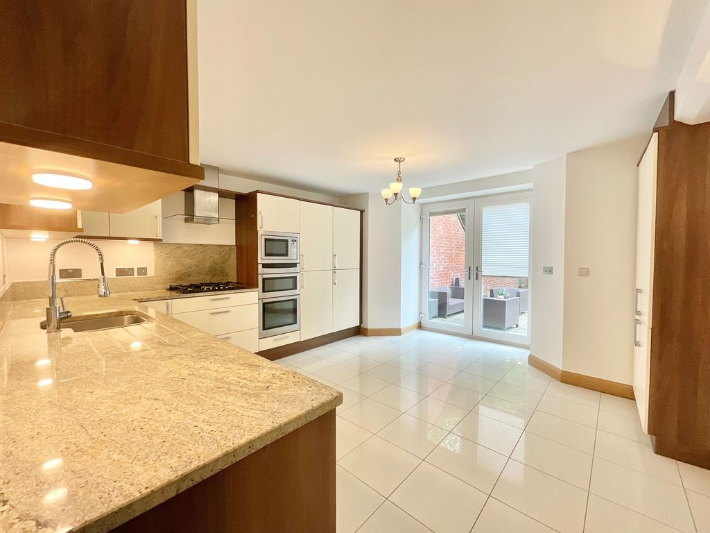 Additional image 9 of 2 bed flat for saleSidmouth Avenue, Newcastle ST5
