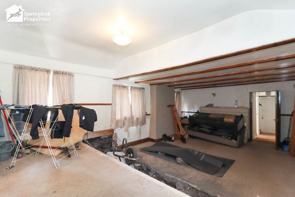 Property photo 3 of 14 Image 2