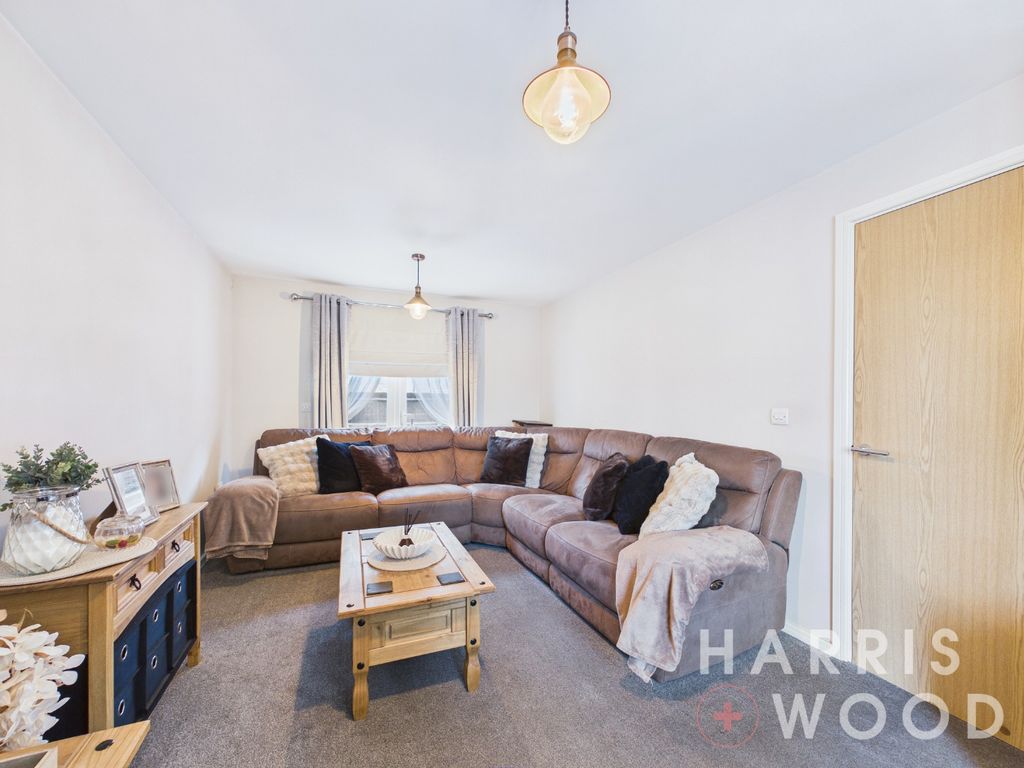 Property photo 2 of 20 5153174