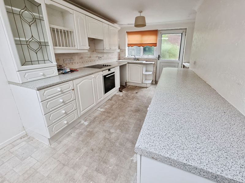 Property photo 2 of 8 Photo 6