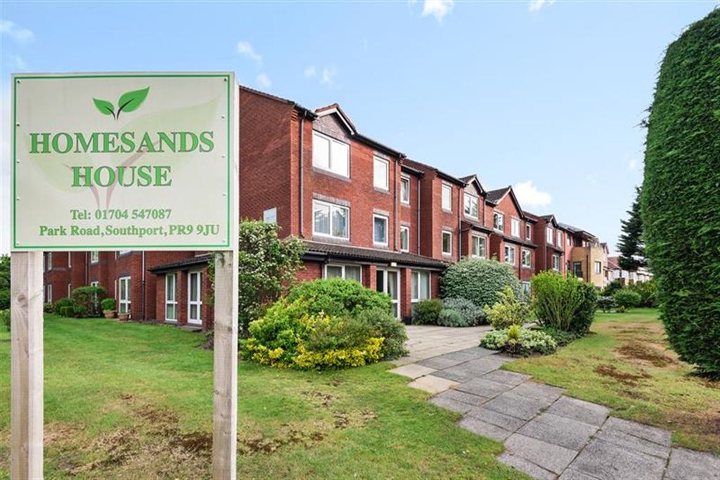 Property photo 1 of 12 (Main)