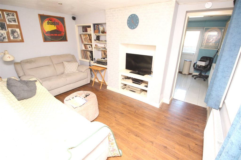 Property photo 2 of 9 Picture No. 09