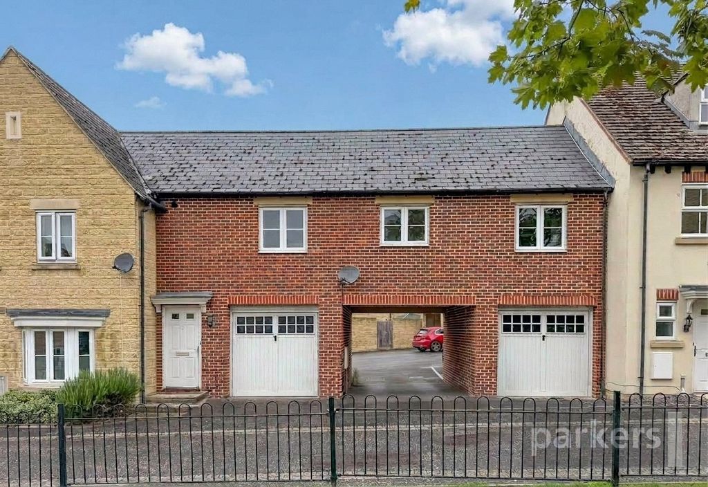 Property photo 1 of 13 Front External