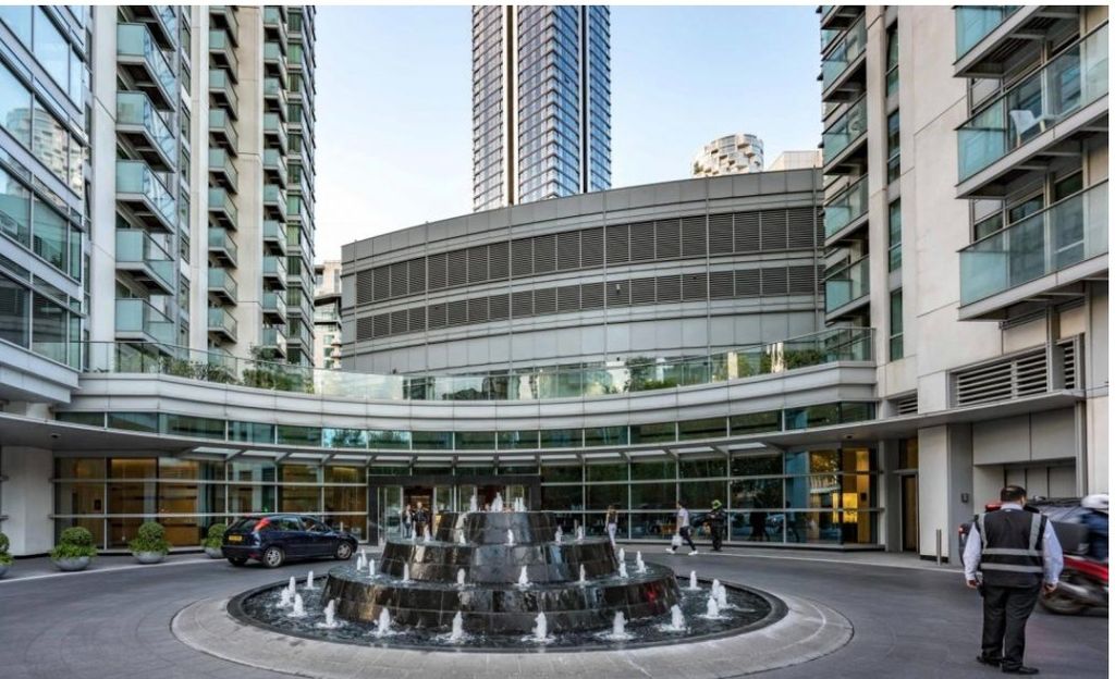 Property photo 2 of 22