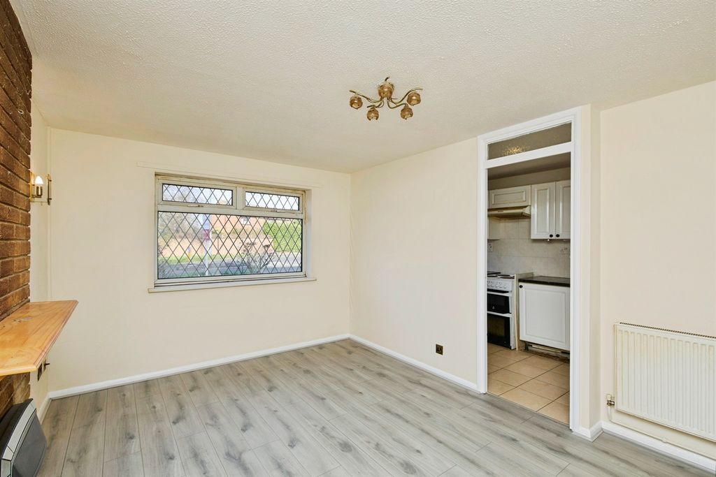 Property photo 3 of 16