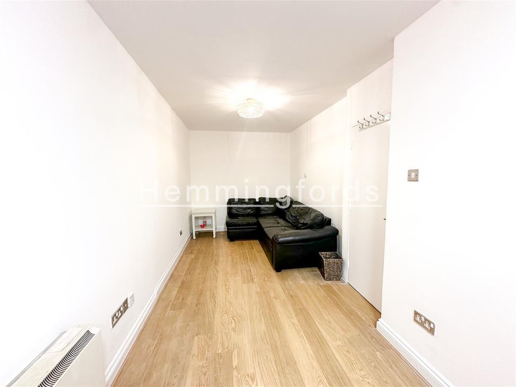 Property photo 2 of 10 Flat14-5.Jpg