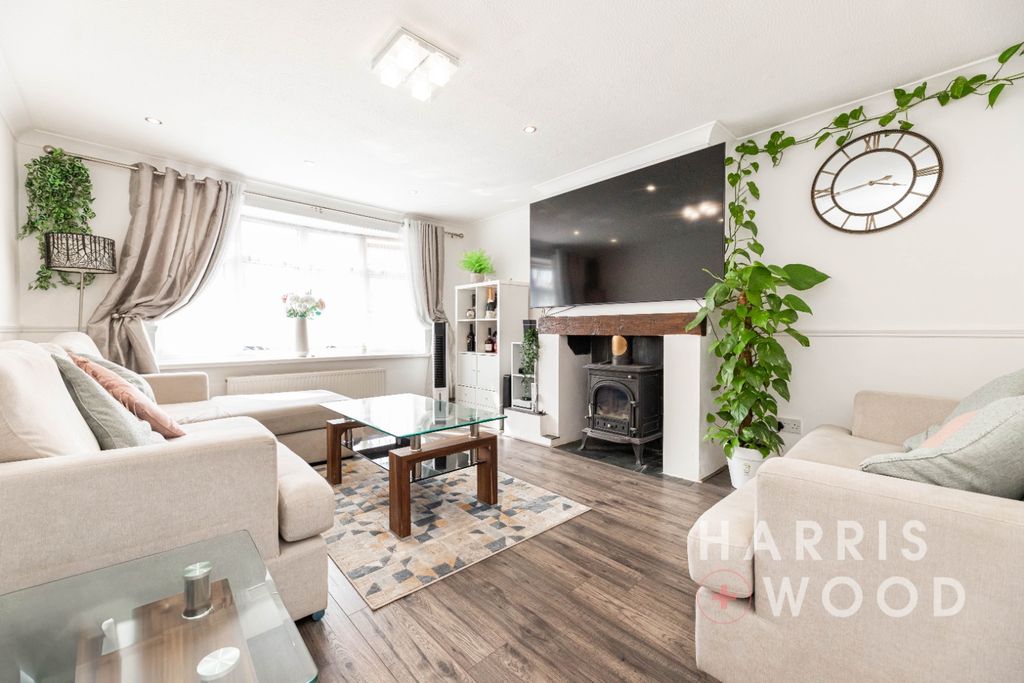 Property photo 2 of 31 4173956