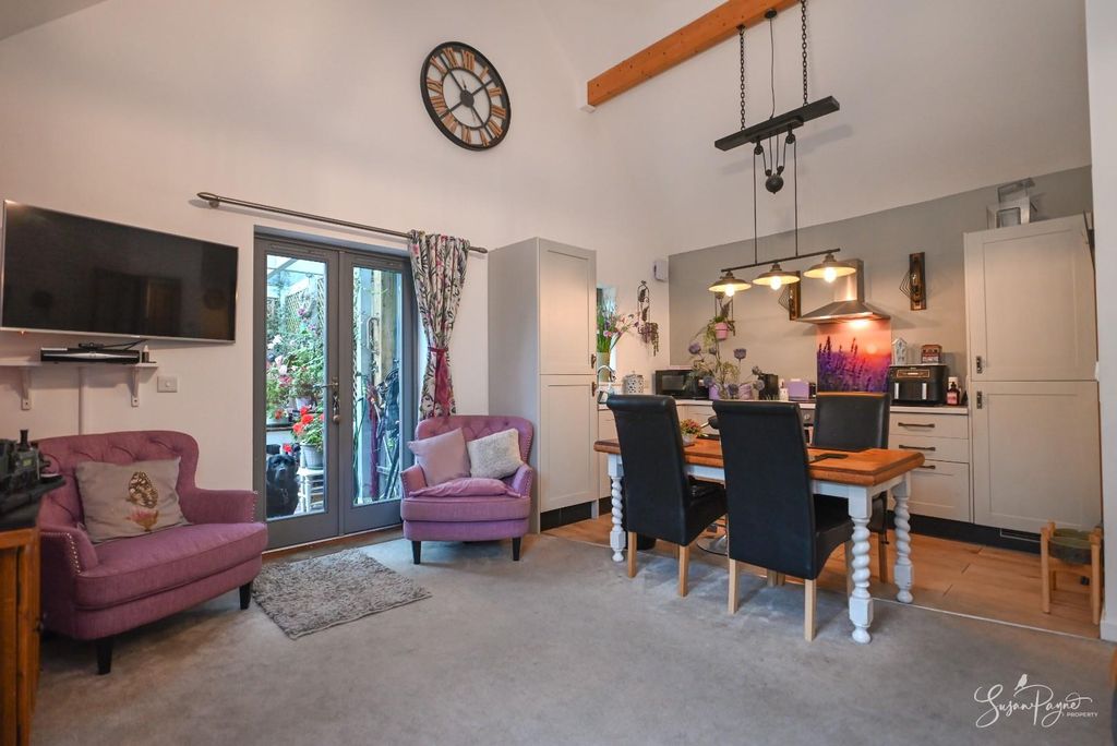 Property photo 3 of 23 9 Puckwell Farm-1.Jpg