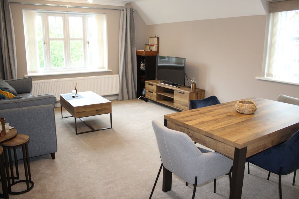 Property photo 2 of 12 Picture No. 05
