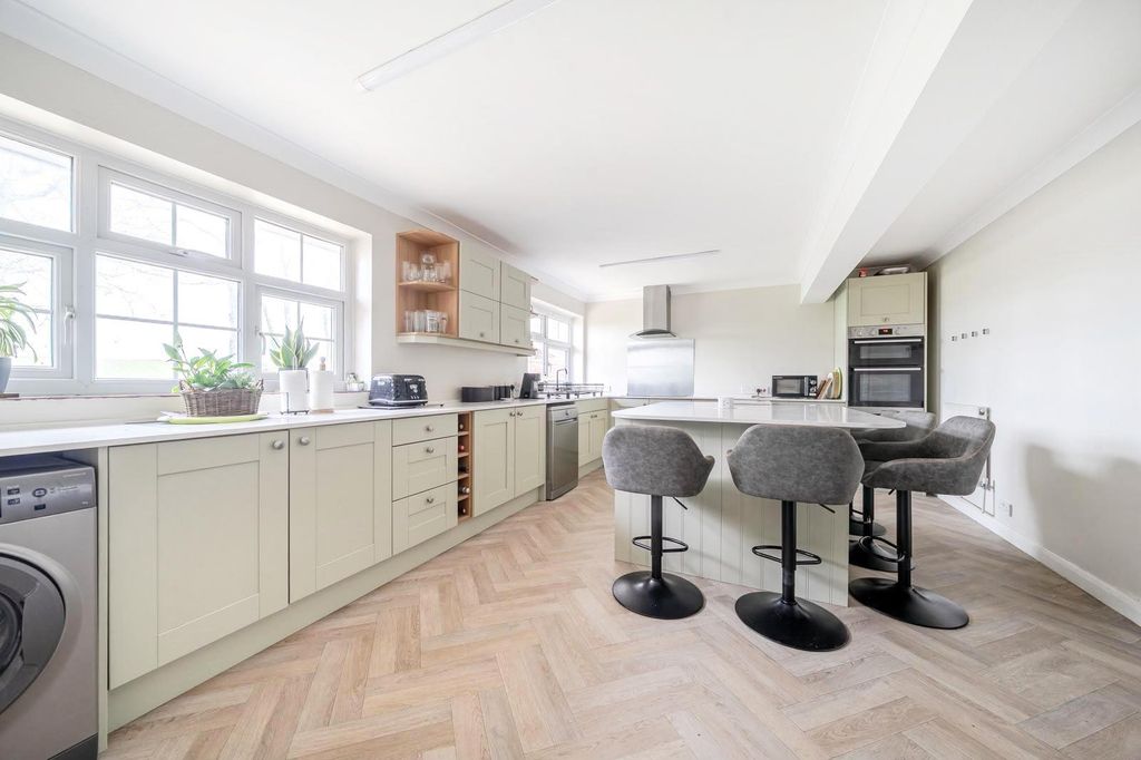 Property photo 2 of 24 Norwood Kitchen 4.Jpg