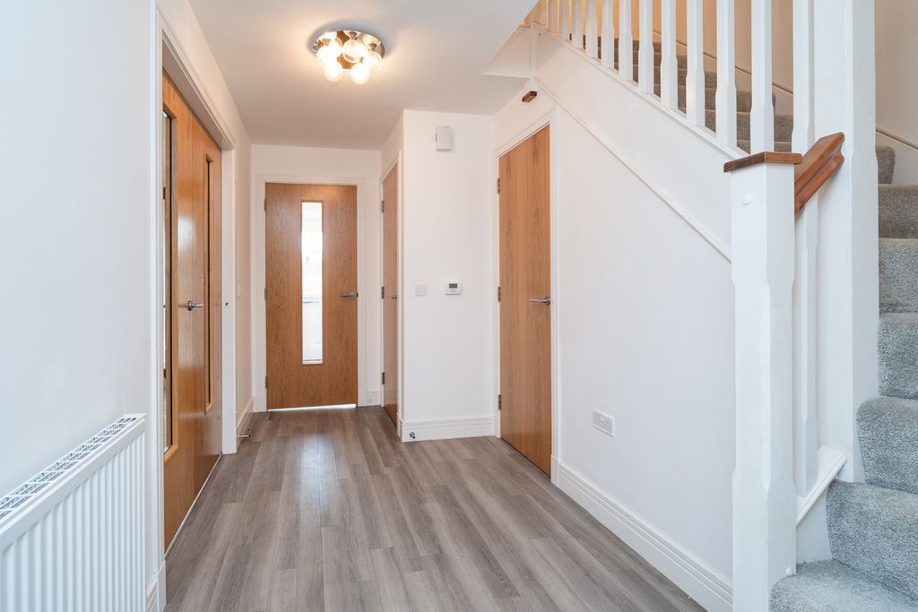 Property photo 2 of 44