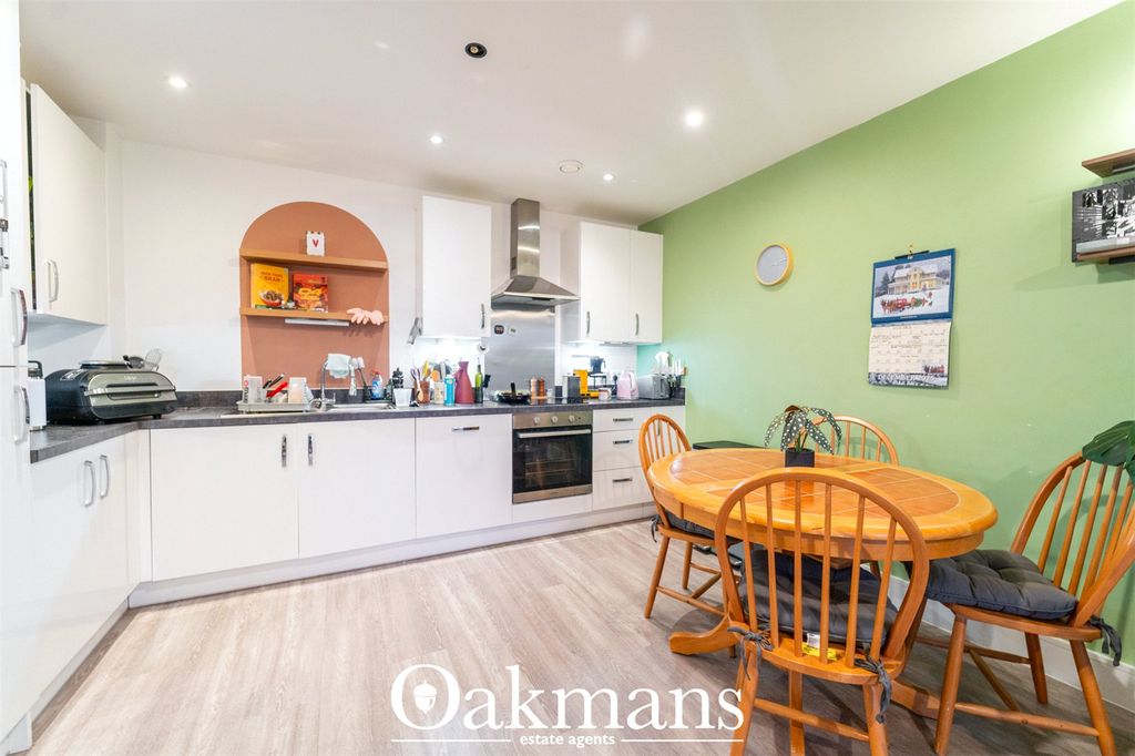 Property photo 2 of 16 Picture No. 04