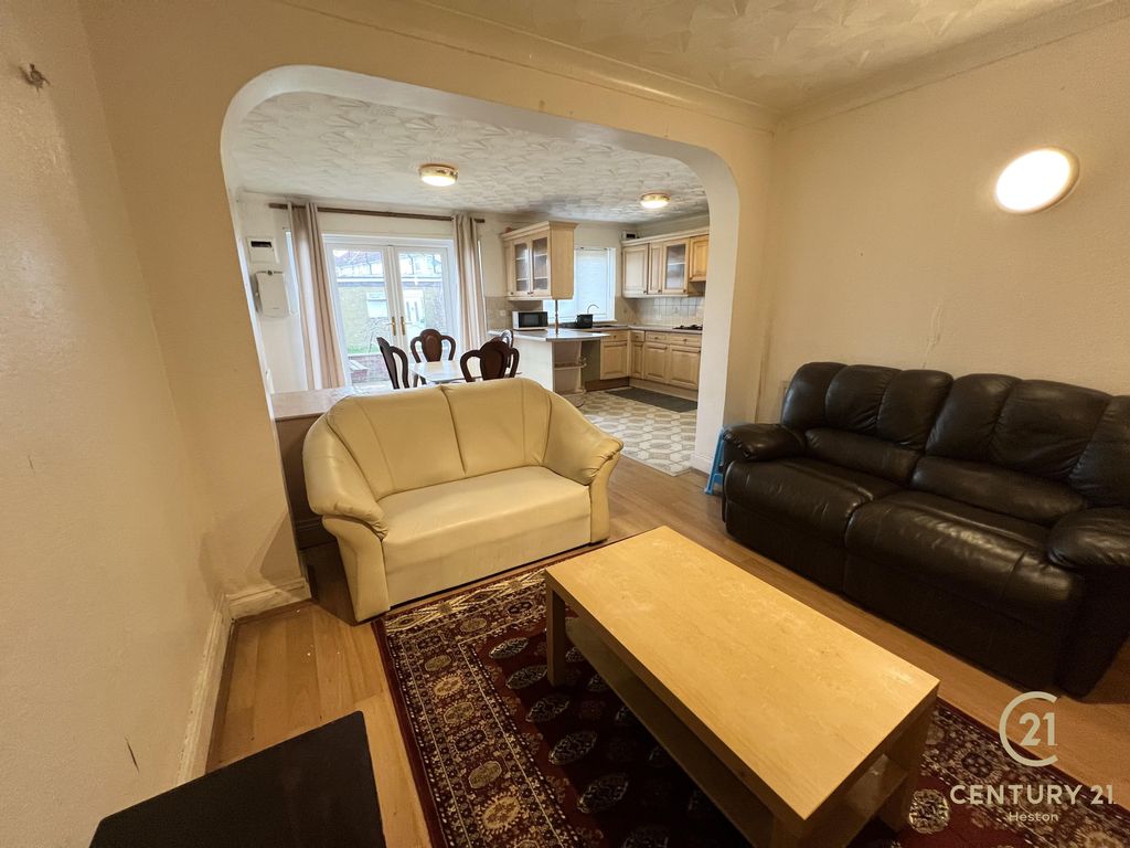 Property photo 2 of 14