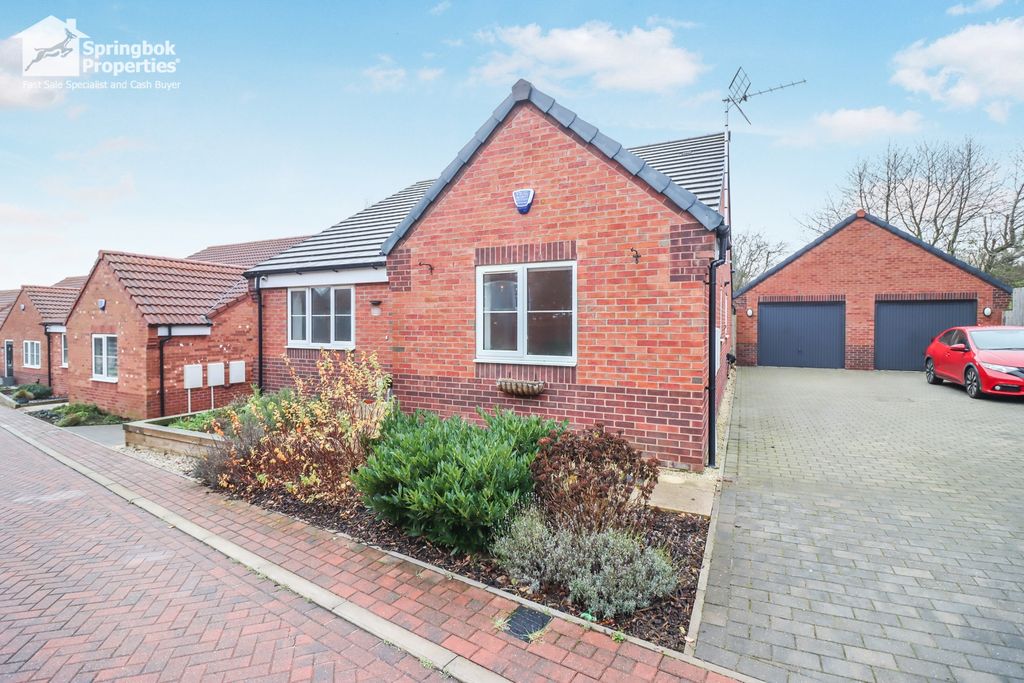 Property photo 1 of 16 Front View