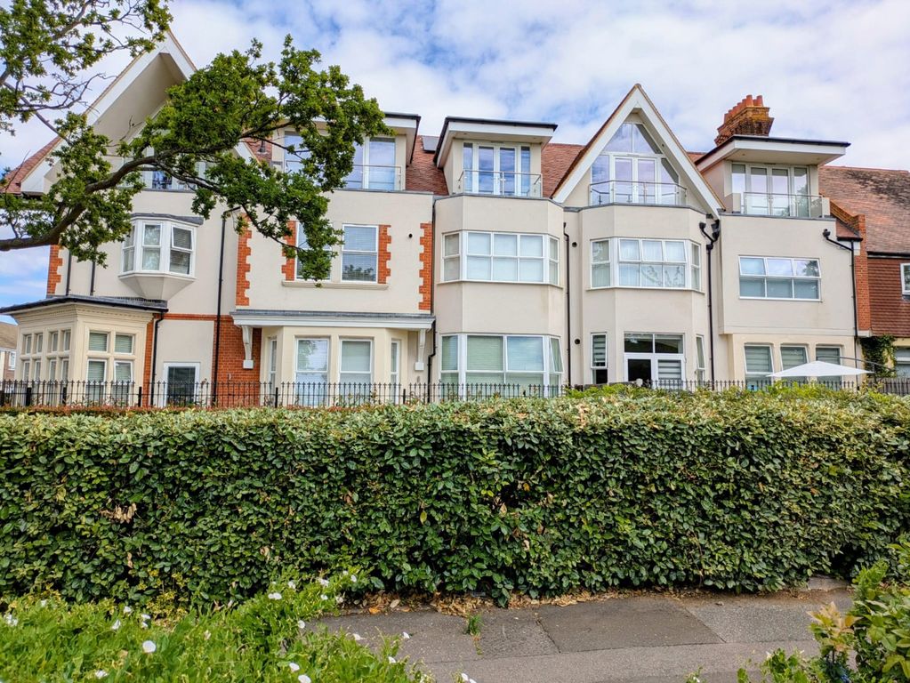 Property photo 2 of 19 4335634