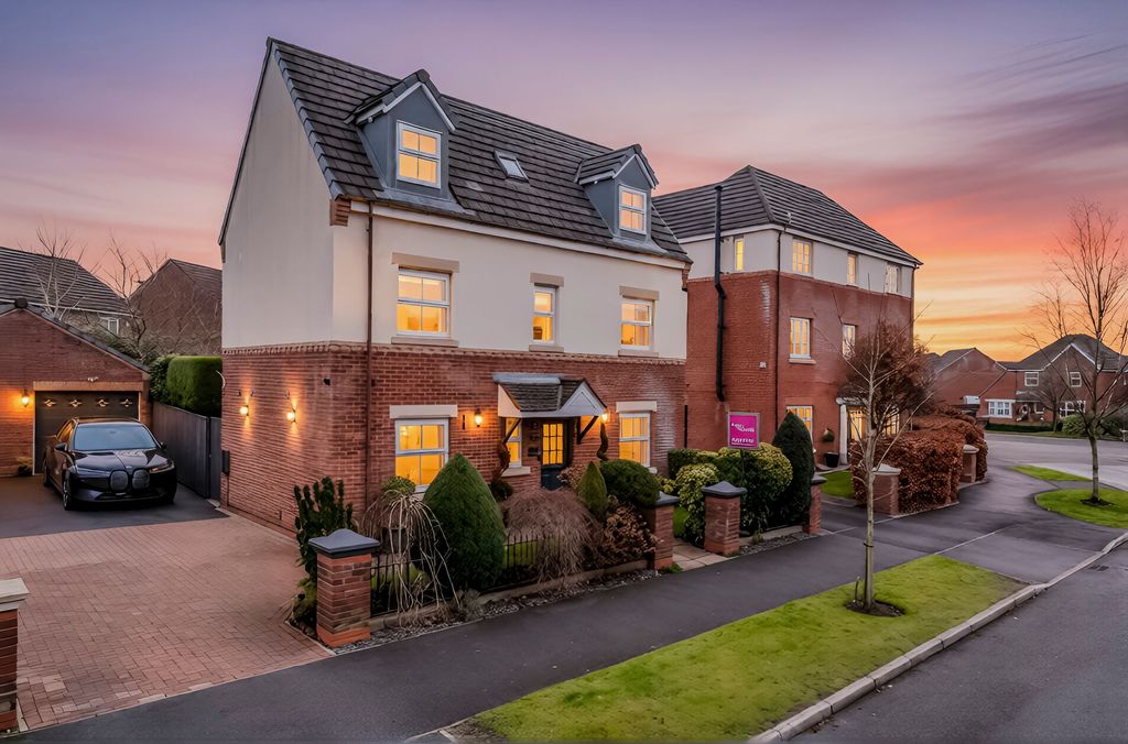 Property photo 1 of 38