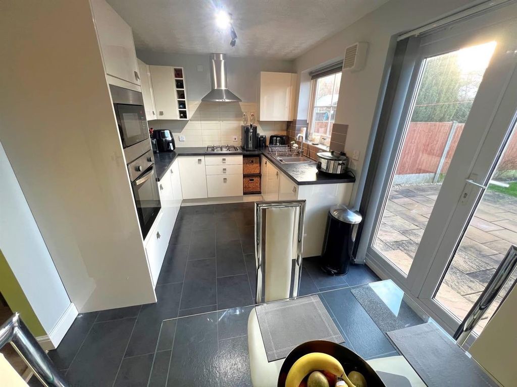 Property photo 3 of 10 wc18.Jpg