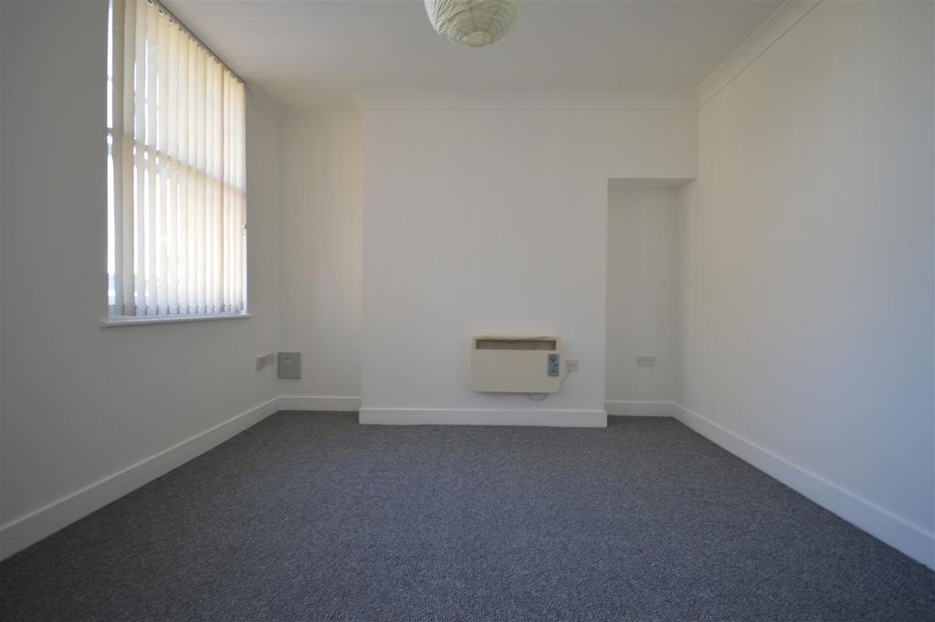 Property photo 2 of 13 Living Room